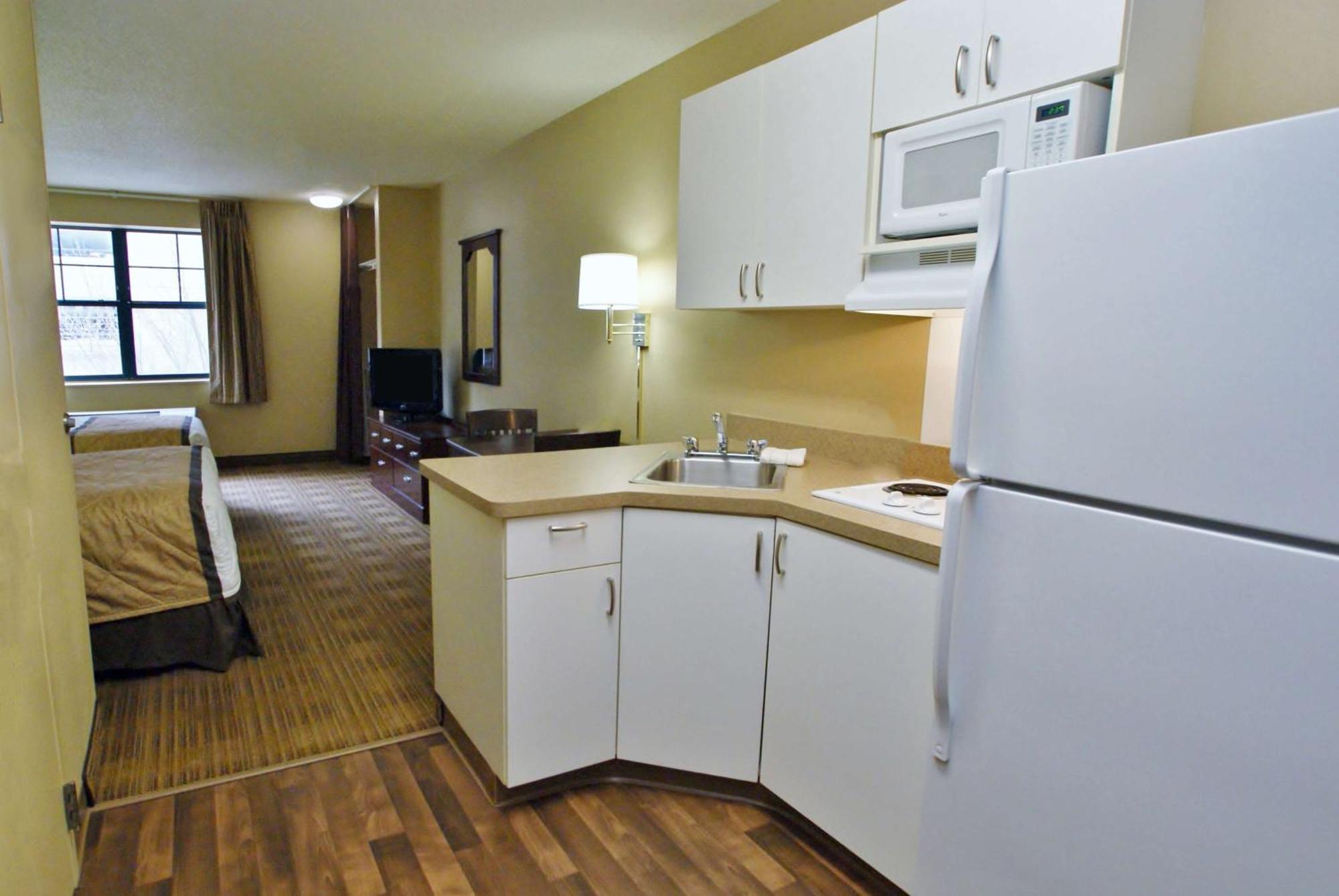 Extended Stay America Suites - Raleigh - Midtown Zewnętrze zdjęcie