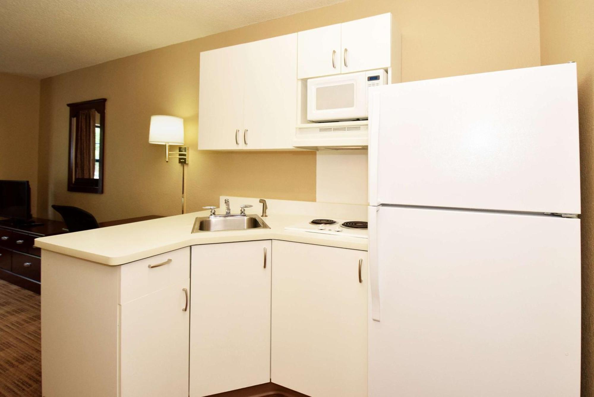 Extended Stay America Suites - Raleigh - Midtown Zewnętrze zdjęcie